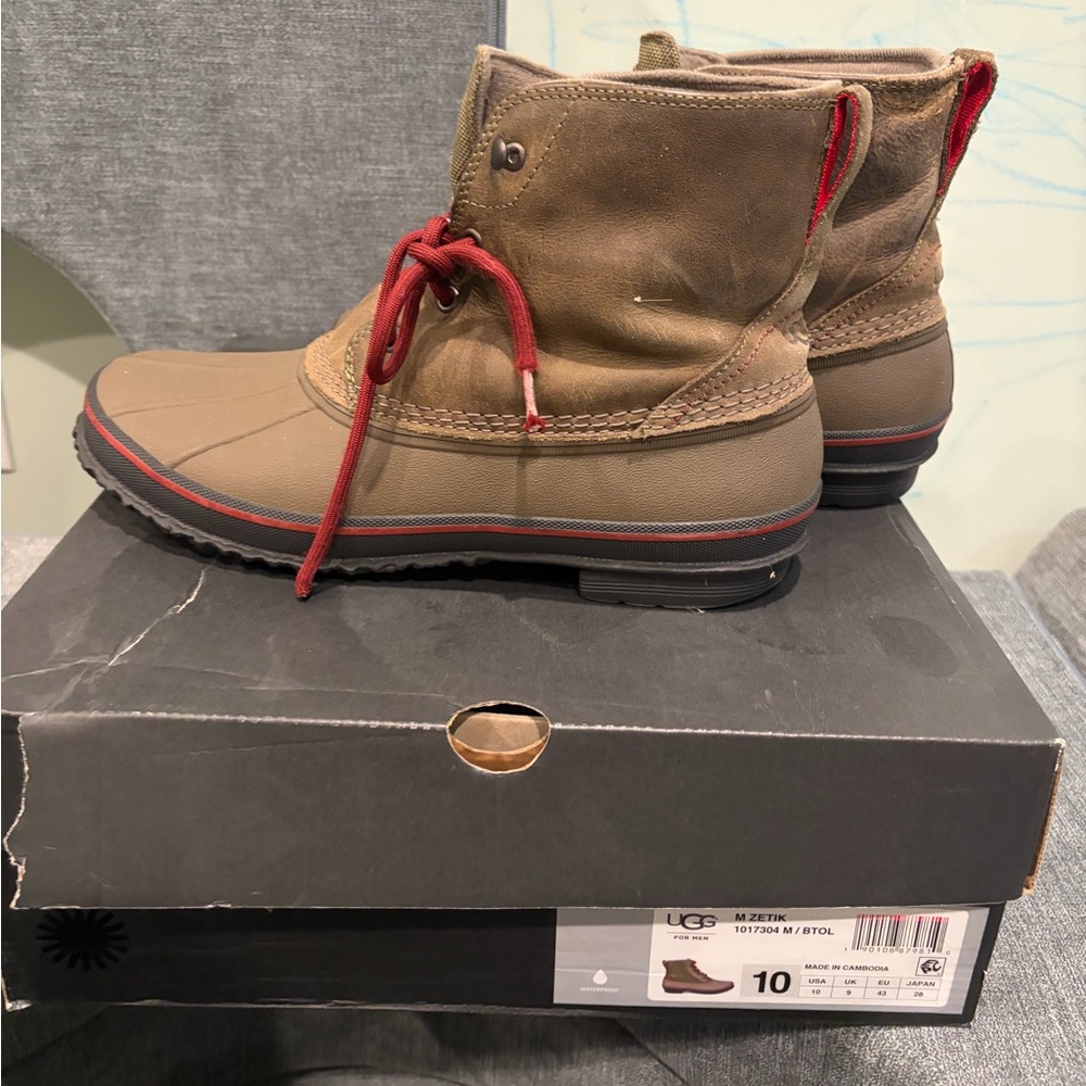 Ugg Men’s Zetik Duck Boots